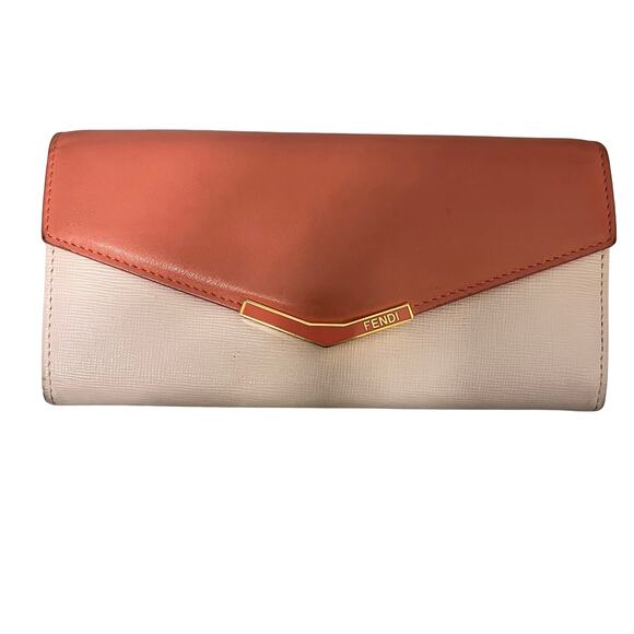 Fendi 2Jours White and Pink Wallet with box - Picture 1 of 6